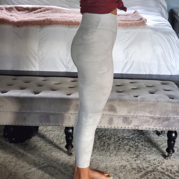 P'tula white stealth camo legging - Picture 4 of 16